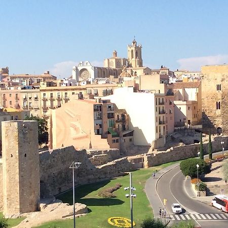 Tarragona Suites Mediona Extérieur photo