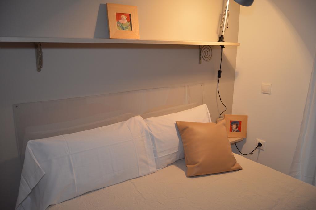 Tarragona Suites Mediona Extérieur photo