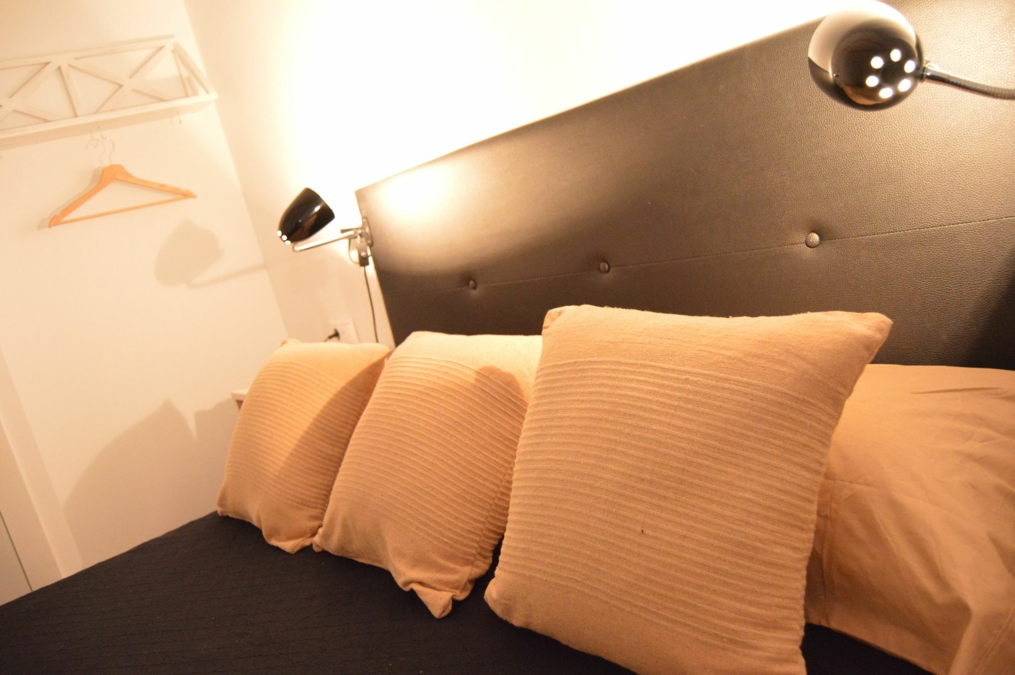 Tarragona Suites Mediona Extérieur photo