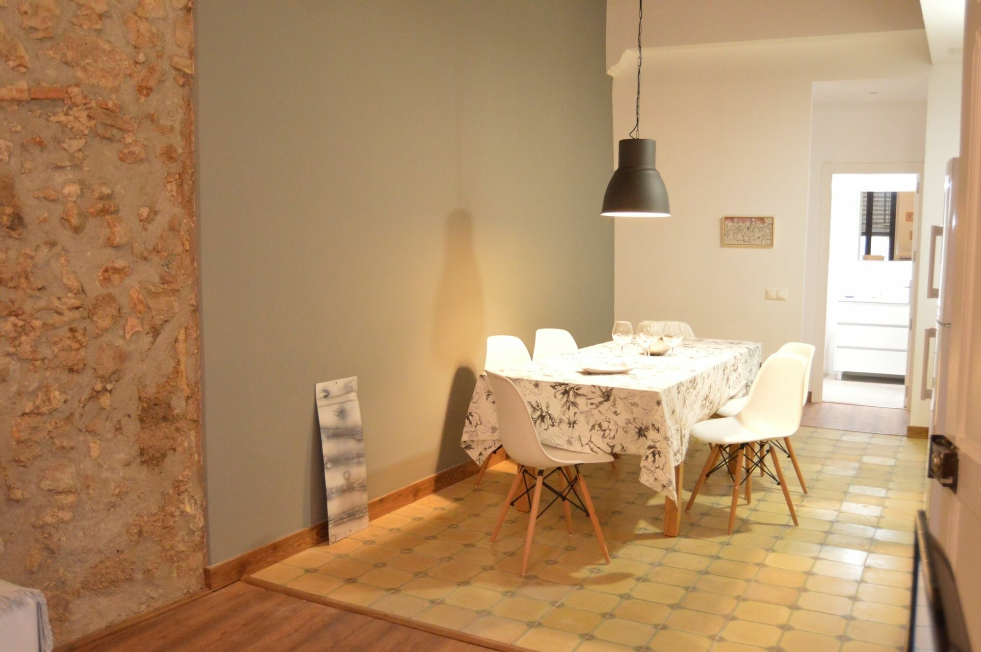 Tarragona Suites Mediona Extérieur photo