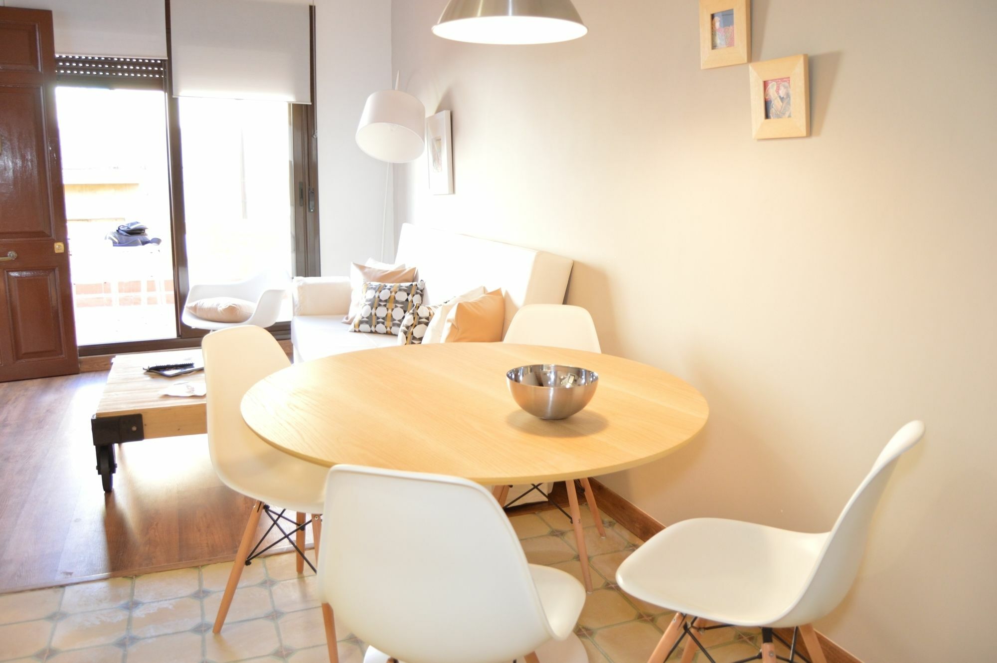 Tarragona Suites Mediona Extérieur photo