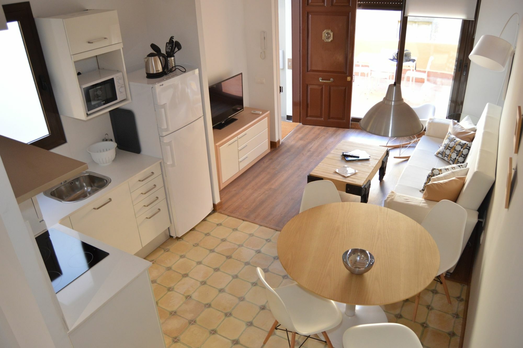 Tarragona Suites Mediona Extérieur photo